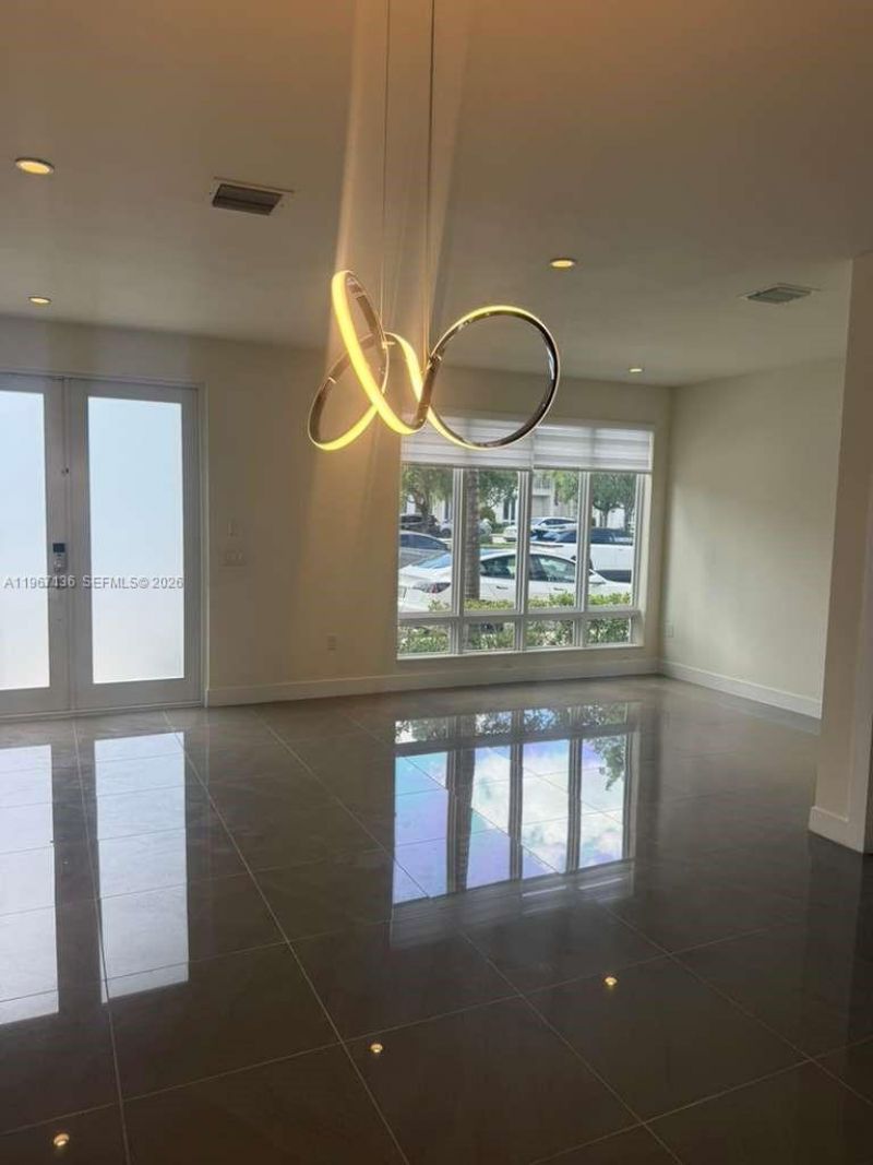 6309 NW 104 Th Path, Doral, FL 33178 Photo