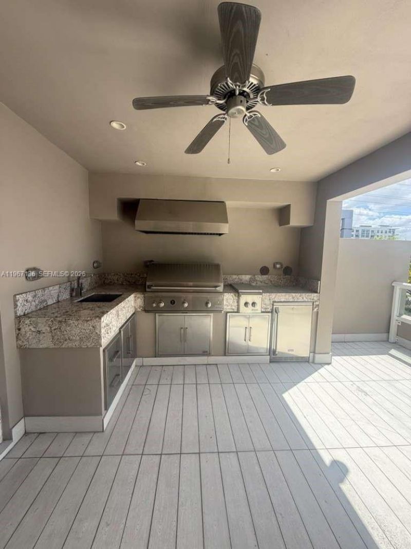 6309 NW 104 Th Path, Doral, FL 33178 Photo