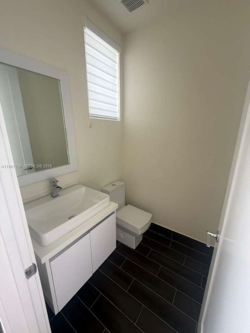 6309 NW 104 Th Path, Doral, FL 33178 Photo
