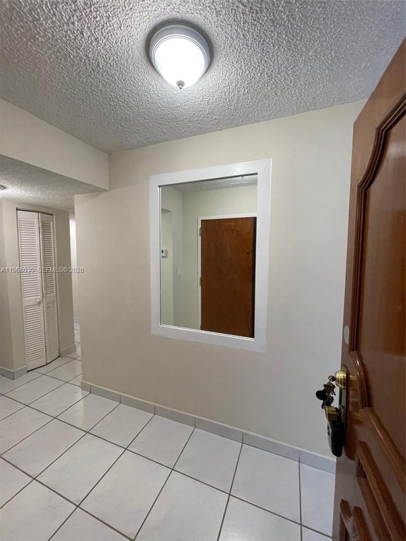1350 SW 122nd Ave , Unit 212, Miami, FL 33184 Photo