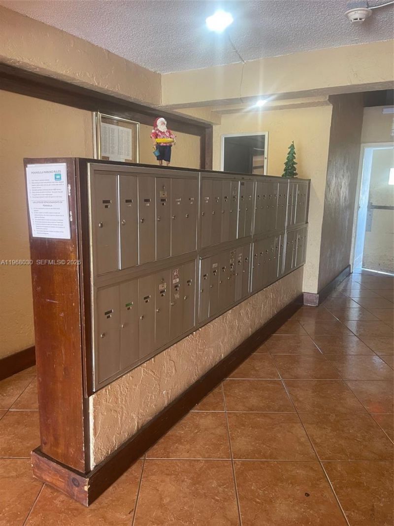 1350 SW 122nd Ave , Unit 212, Miami, FL 33184 Photo