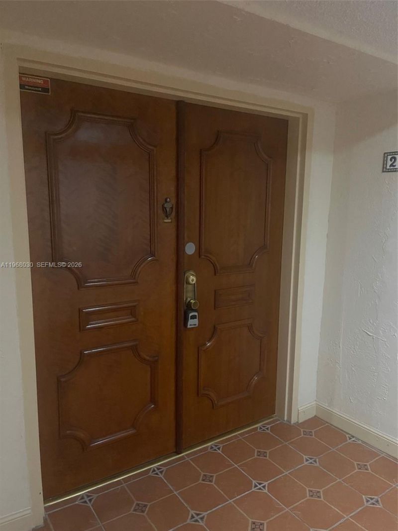 1350 SW 122nd Ave , Unit 212, Miami, FL 33184 Photo