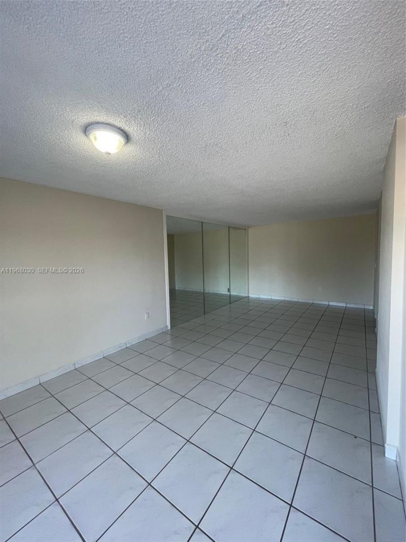 1350 SW 122nd Ave , Unit 212, Miami, FL 33184 Photo