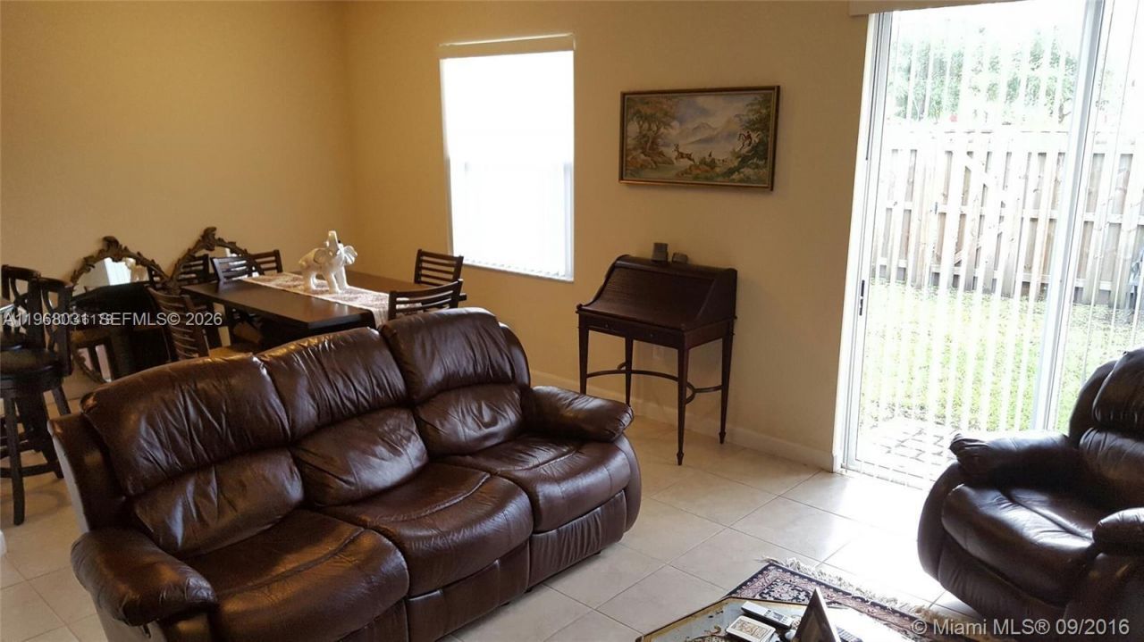 14716 SW 25th Ln, Unit 14716, Miami, FL 33185 Photo