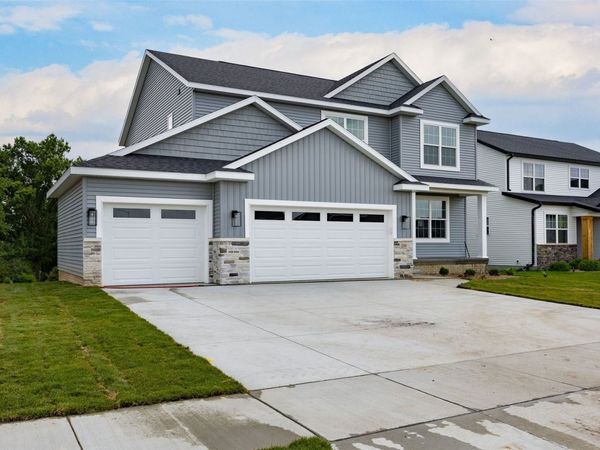 233 McCarran Avenue NE, Cedar Rapids, IA 52402