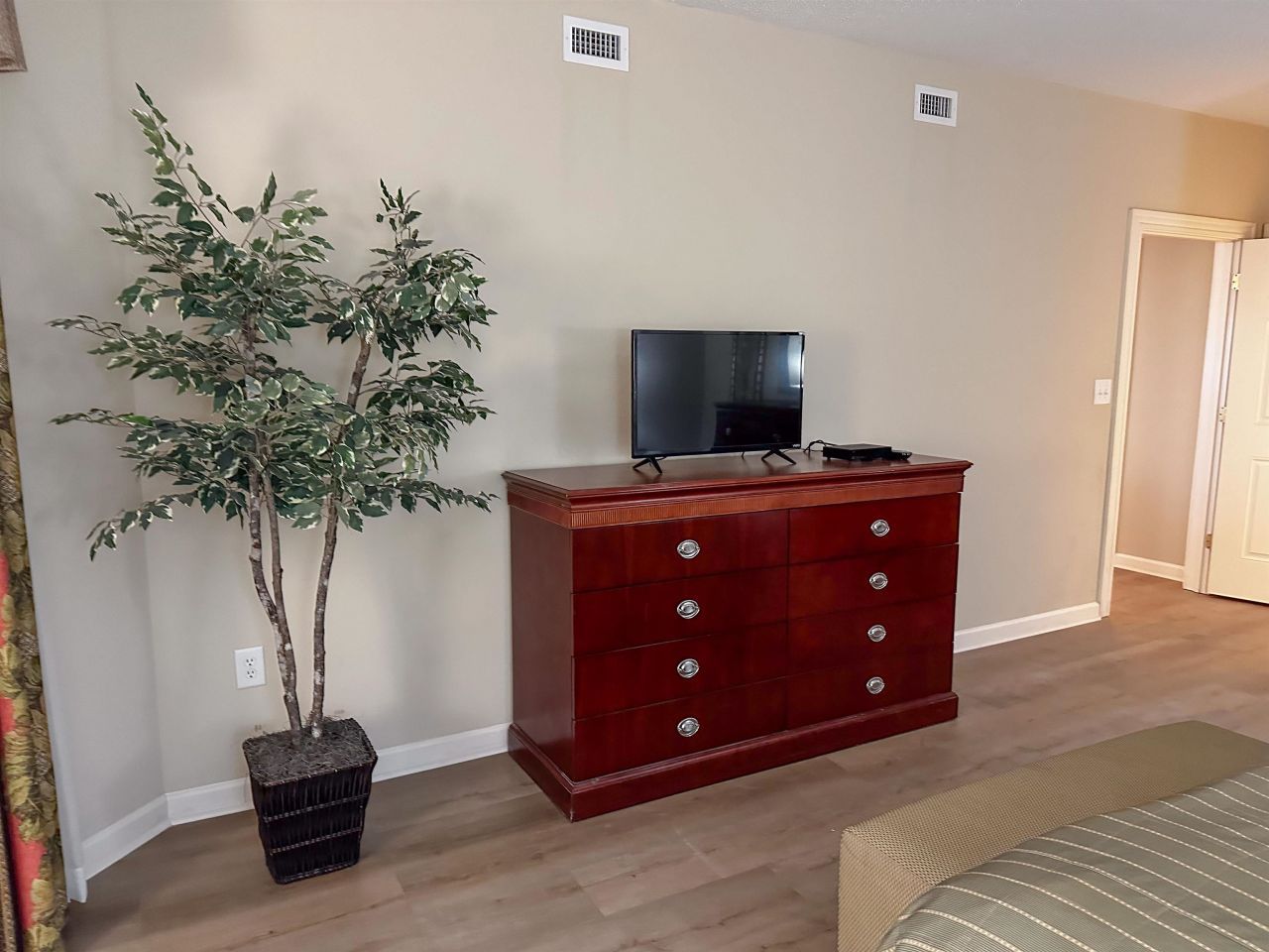 9994 Beach Club Dr.  Photo 22