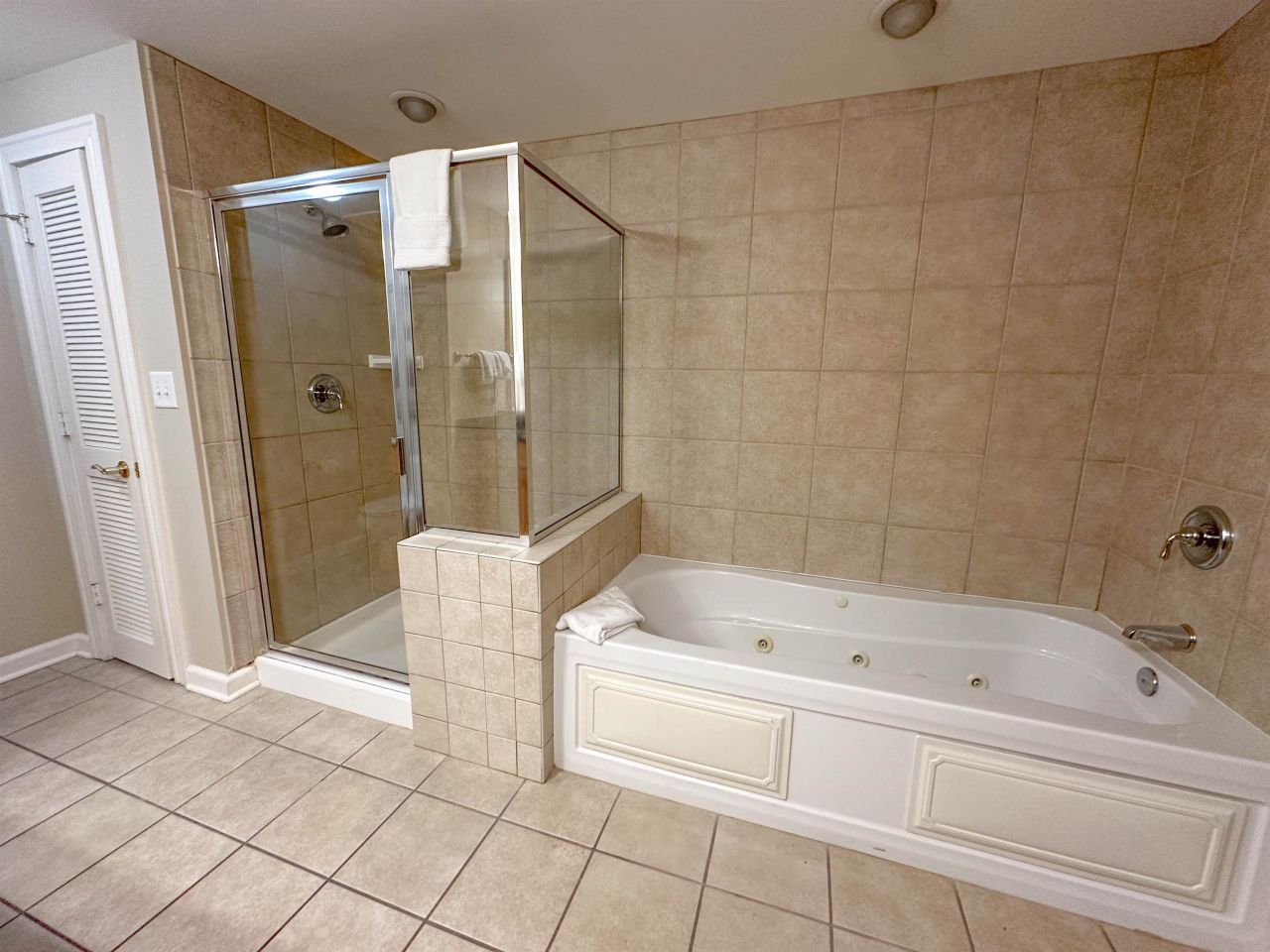 9994 Beach Club Dr.  Photo 25