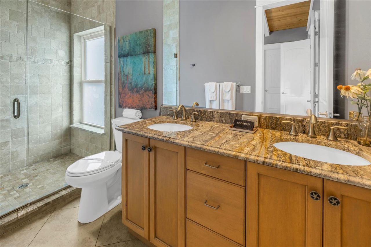 105 4th Street S, Bradenton Beach, FL 34217 Photo