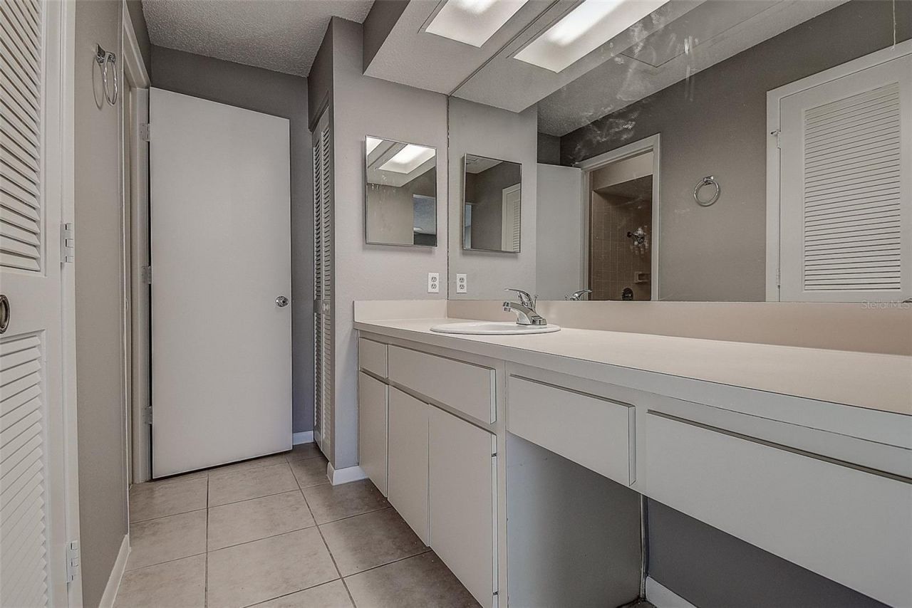 4752 Sunny Loop Loop, Unit 4752, Holiday, FL 34690 Photo