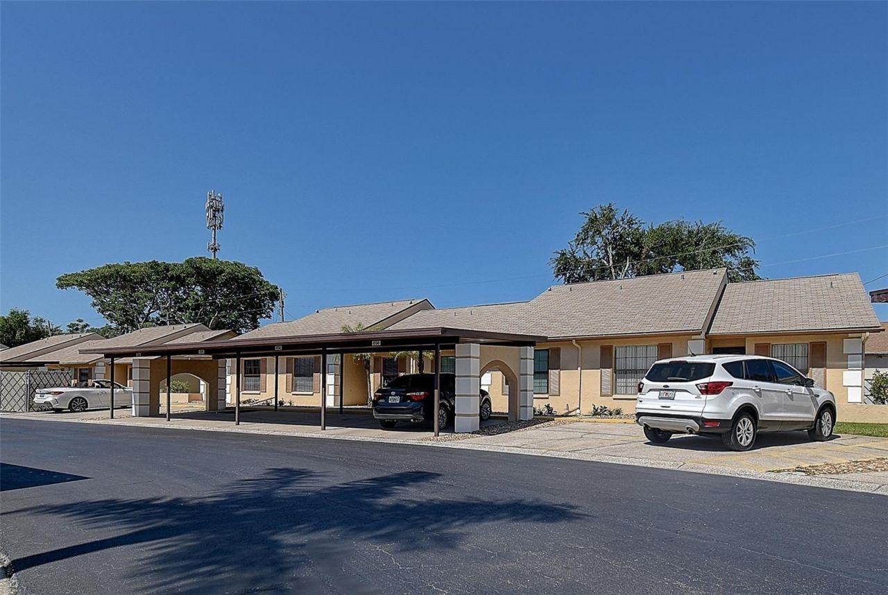 4752 Sunny Loop Loop, Unit 4752, Holiday, FL 34690 Photo