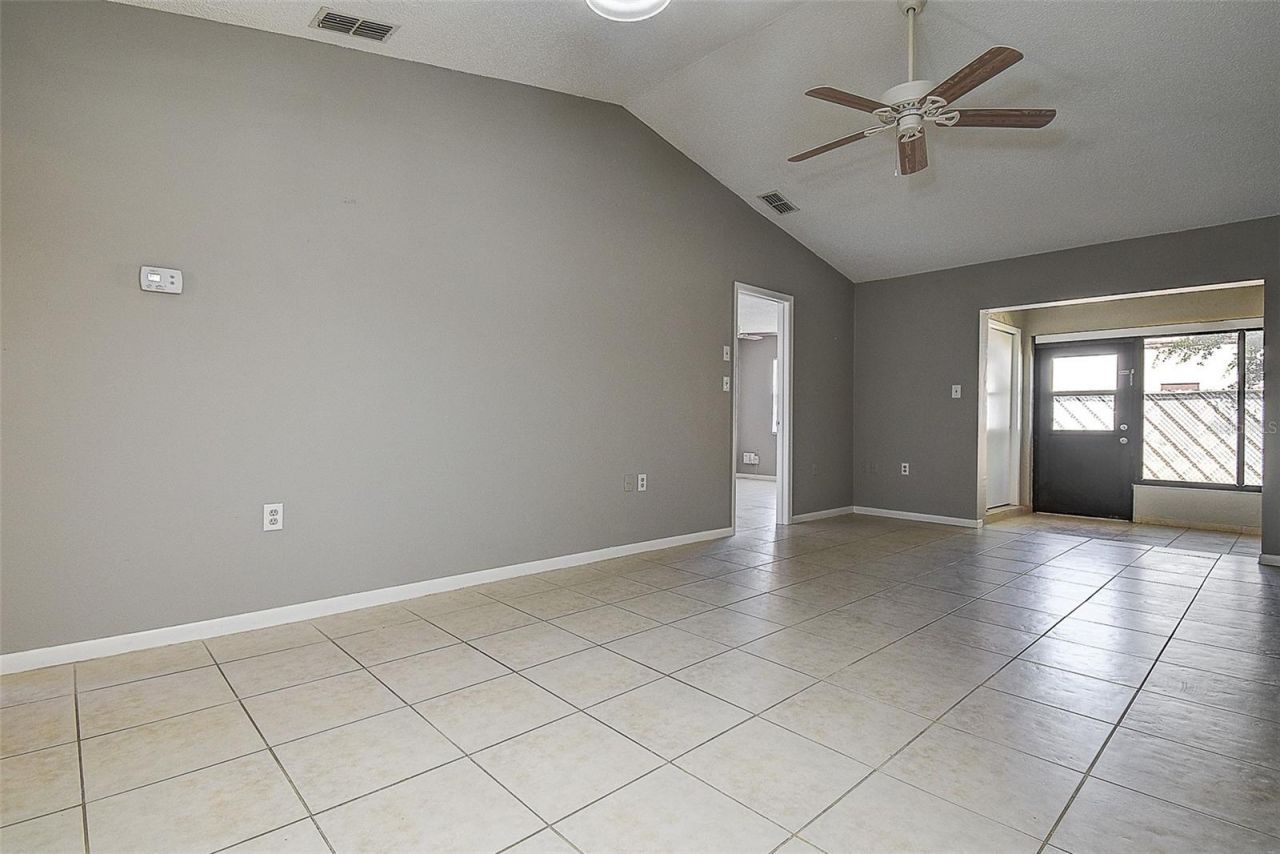 4752 Sunny Loop Loop, Unit 4752, Holiday, FL 34690 Photo