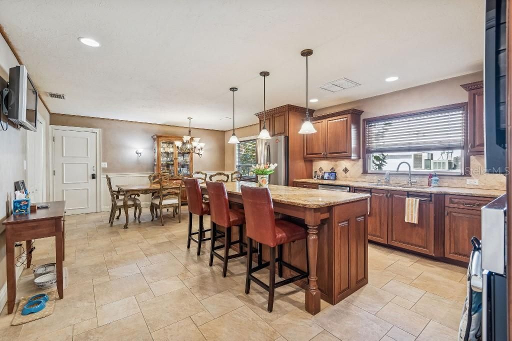 3803 Bayside Circle, Bradenton, FL 34210 Photo