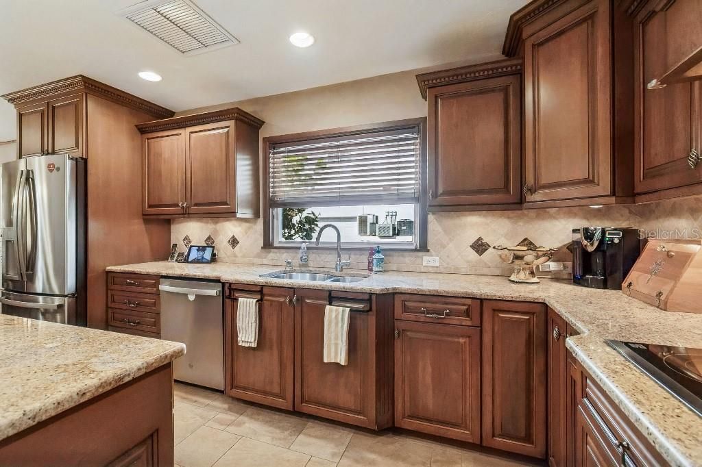 3803 Bayside Circle, Bradenton, FL 34210 Photo