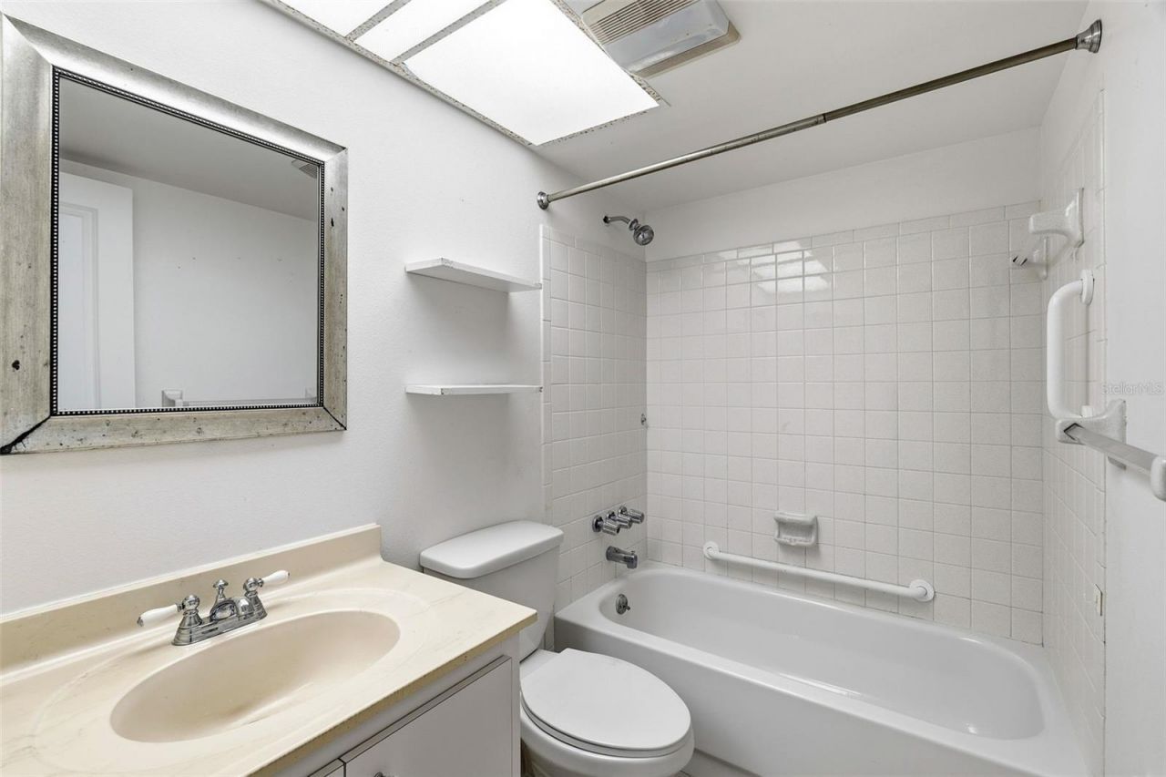 6320 7th Avenue W, Bradenton, FL 34209 Photo