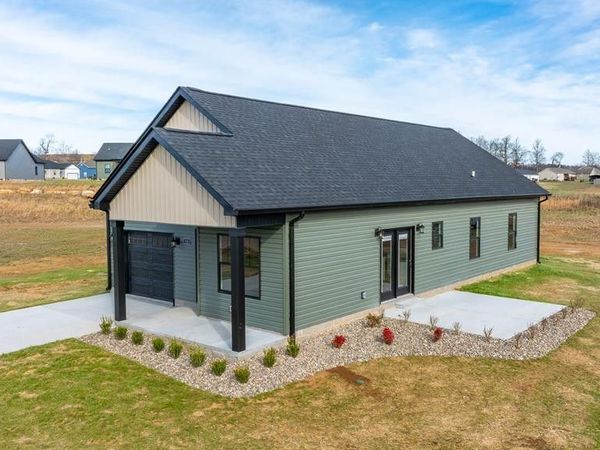 114 Joiner Ave , Elkton, KY 42220