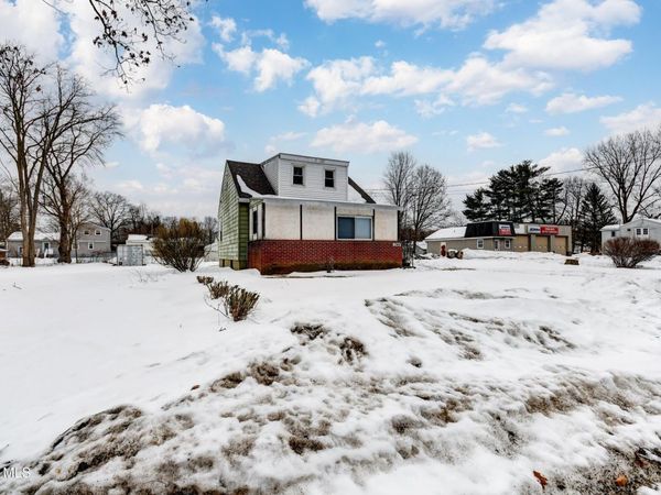 1044 Climax Avenue, Schenectady, NY 12304