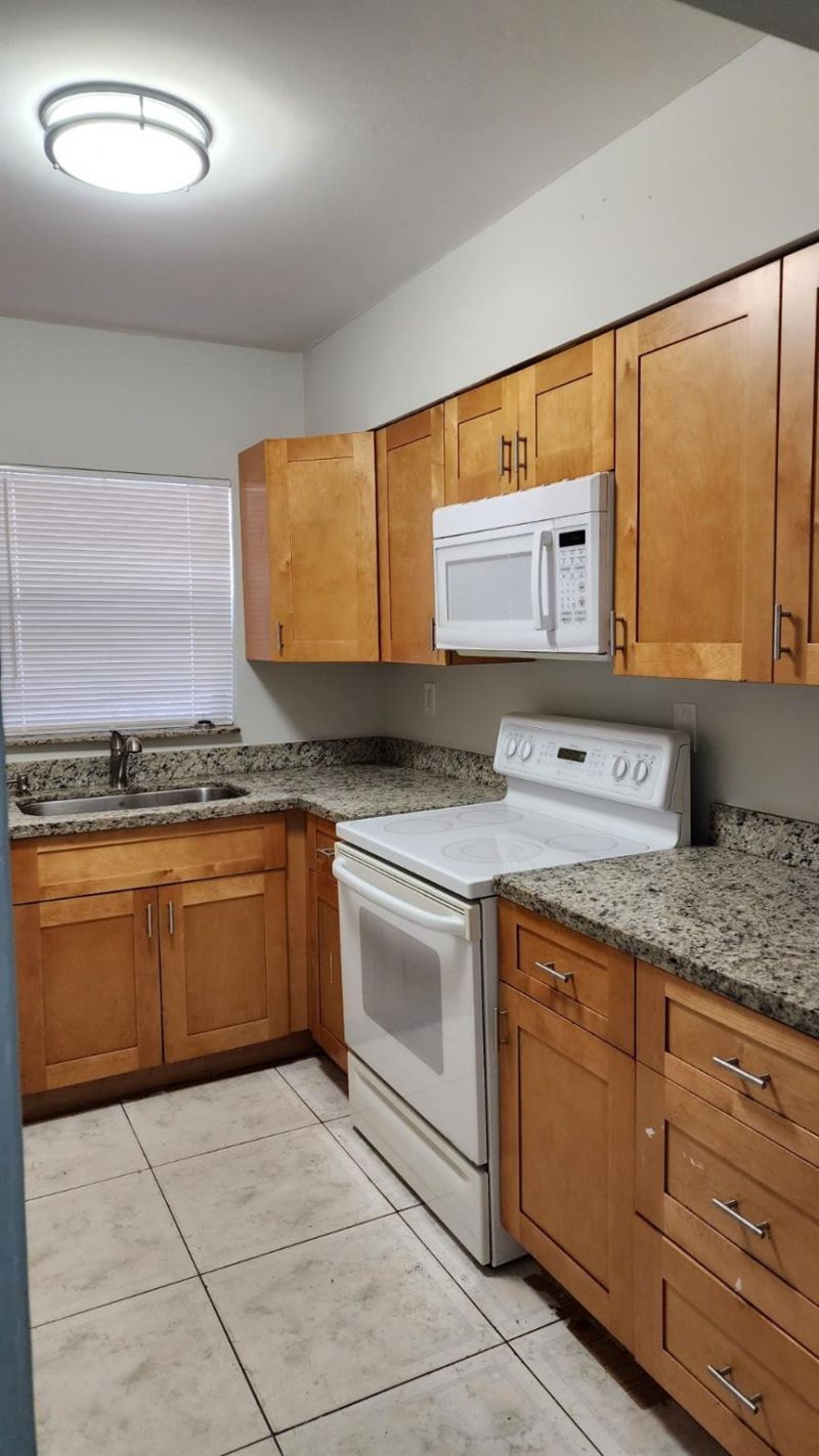 1523-1525 NW 8th Avenue, Fort Lauderdale, FL 33311 Photo