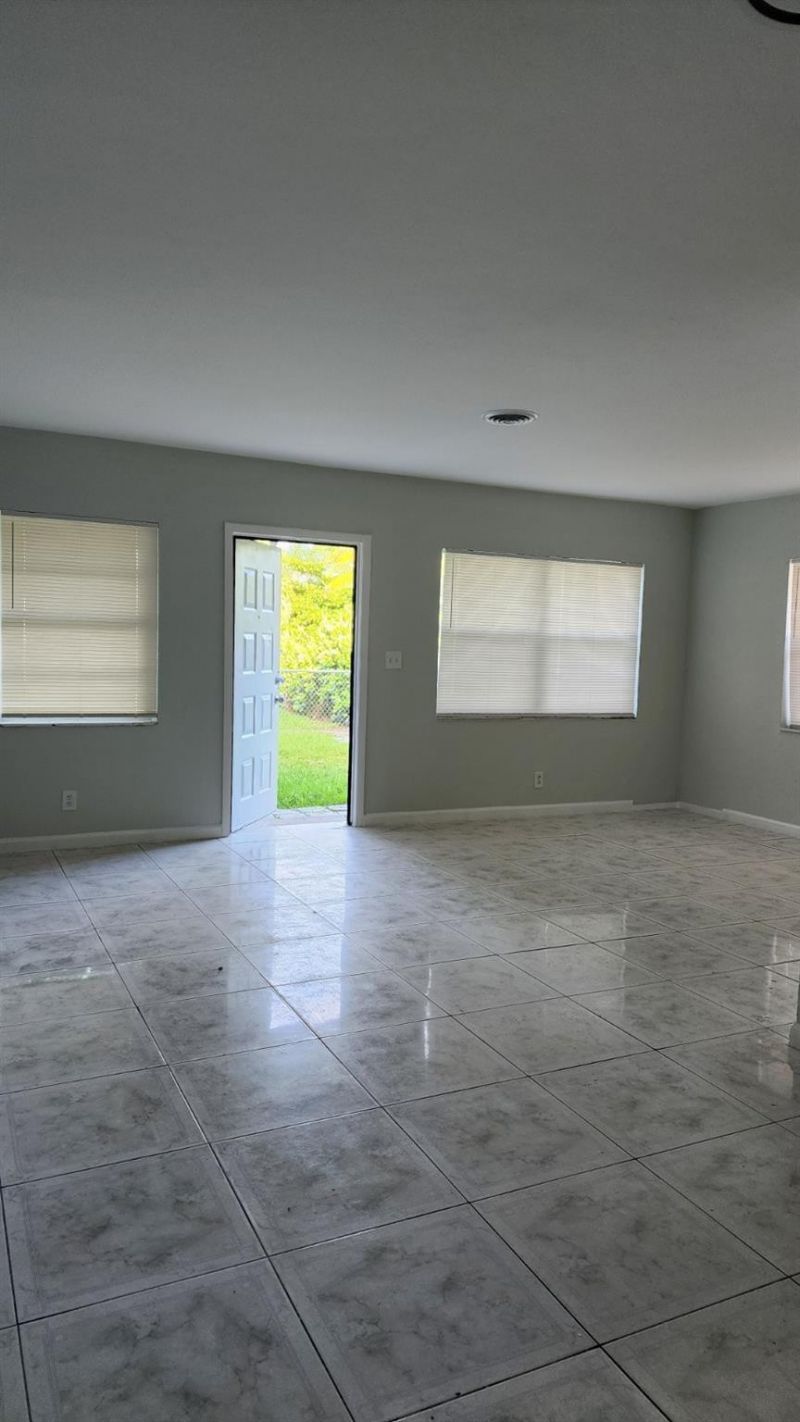 1523-1525 NW 8th Avenue, Fort Lauderdale, FL 33311 Photo