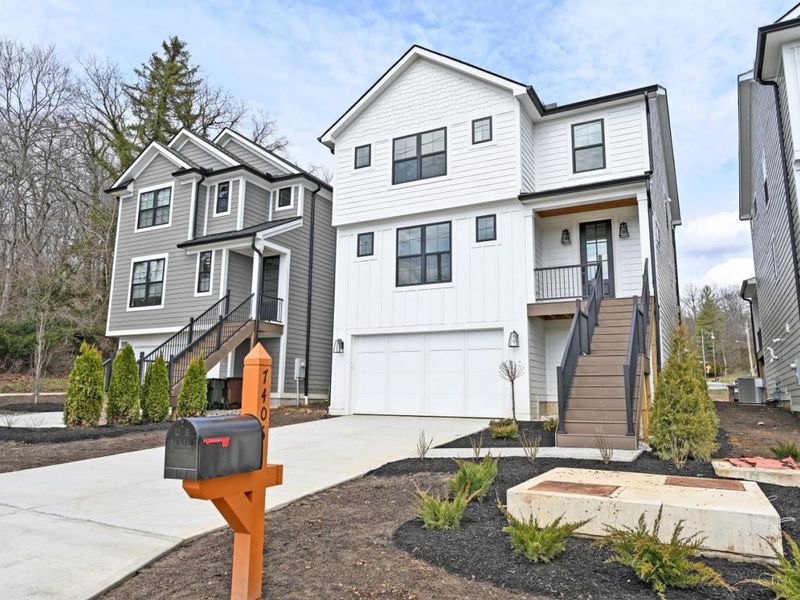 7406 Orchard Street, Columbia Twp, OH 45227 Photo 2