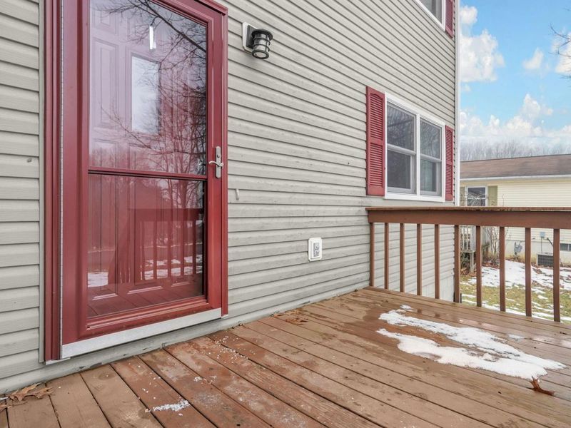 153 Northern Spy Drive, Howard, OH 43028 Photo 2