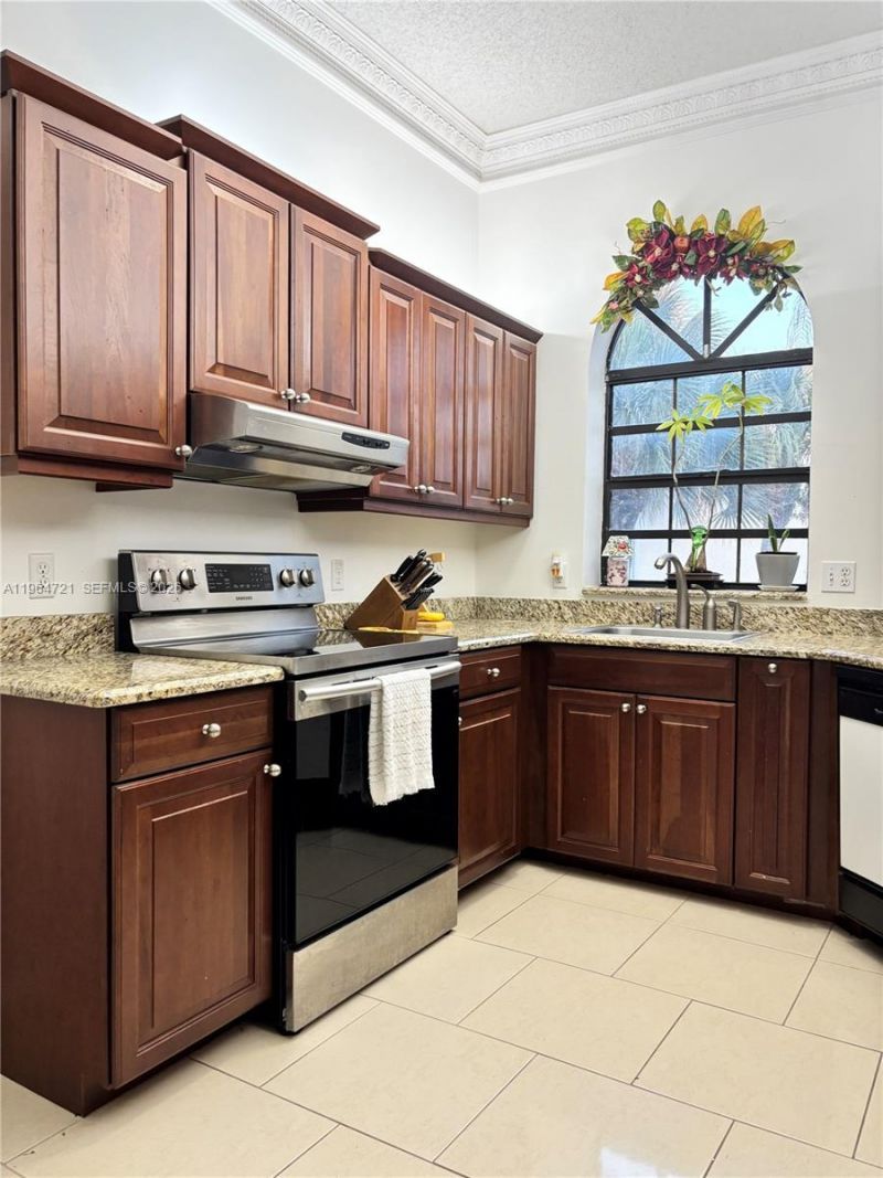 5258 Europa Dr, Unit H, Boynton Beach, FL 33437 Photo