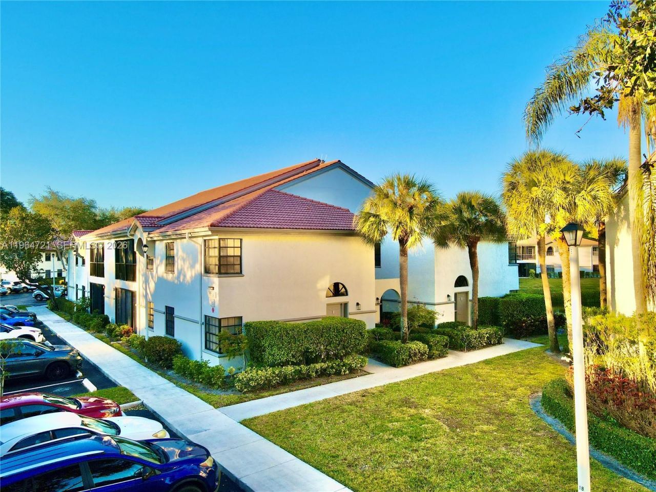 5258 Europa Dr, Unit H, Boynton Beach, FL 33437 Photo