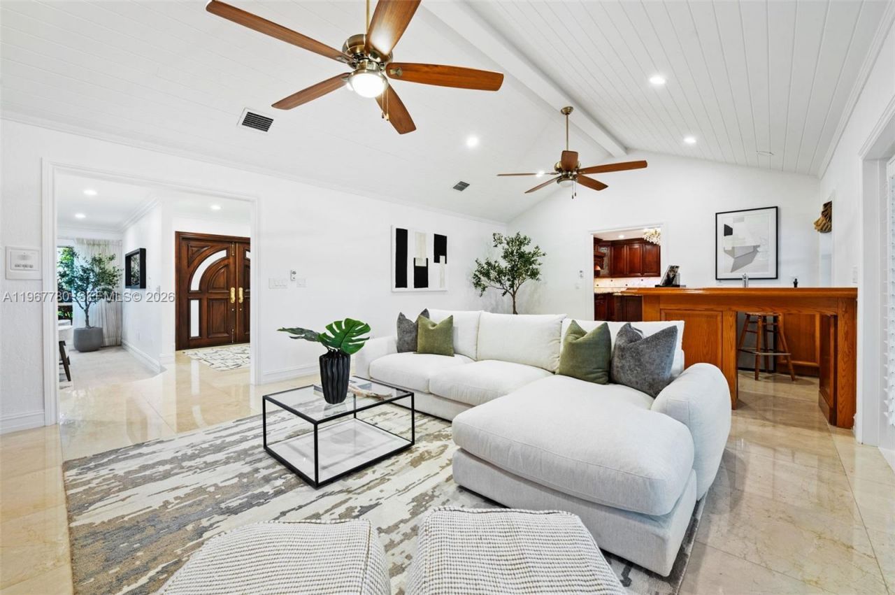 7720 SW 183rd Ter, Palmetto Bay, FL 33157 Photo