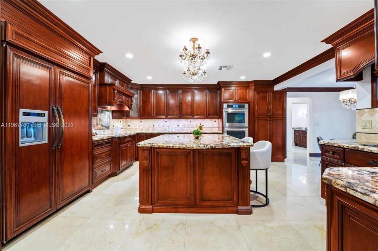 7720 SW 183rd Ter, Palmetto Bay, FL 33157 Photo