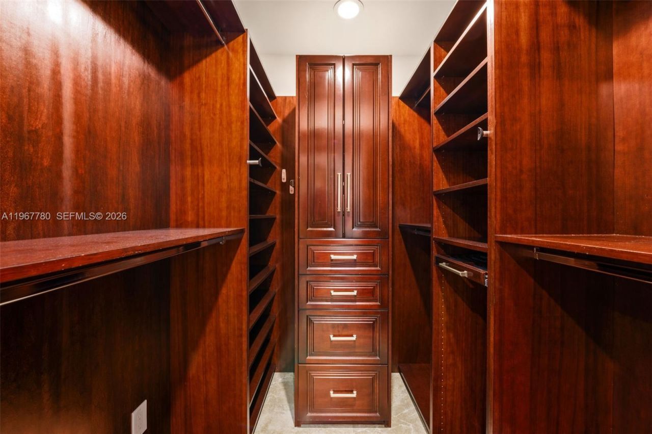 7720 SW 183rd Ter, Palmetto Bay, FL 33157 Photo