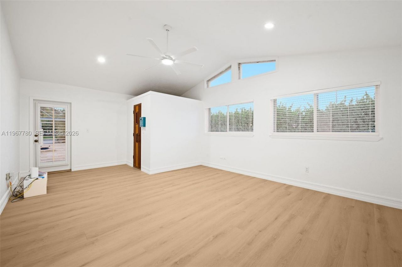 7720 SW 183rd Ter, Palmetto Bay, FL 33157 Photo