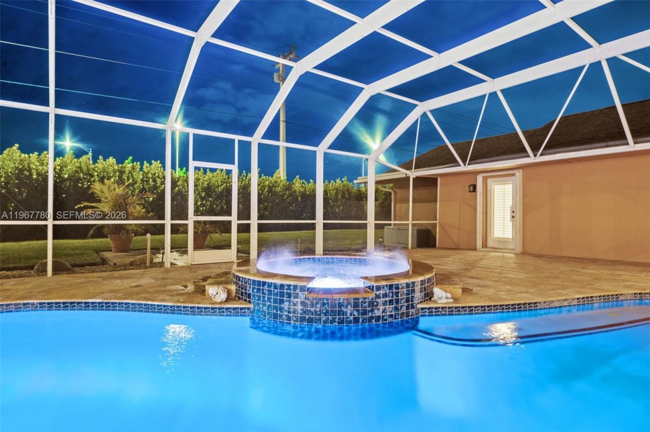 7720 SW 183rd Ter, Palmetto Bay, FL 33157 Photo