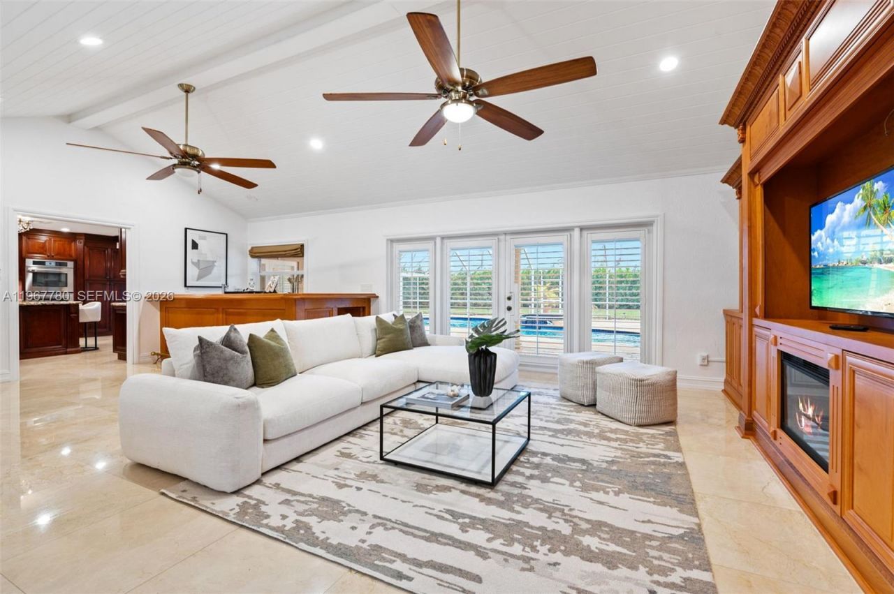 7720 SW 183rd Ter, Palmetto Bay, FL 33157 Photo