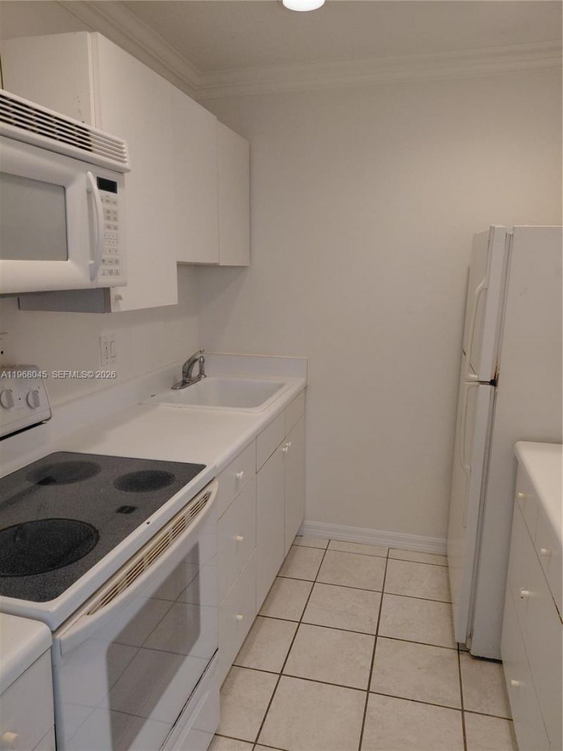 731 Hummingbird Way, Unit 10, North Palm Beach, FL 33408 Photo