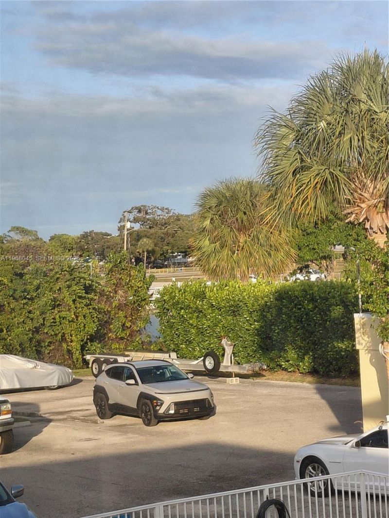 731 Hummingbird Way, Unit 10, North Palm Beach, FL 33408 Photo