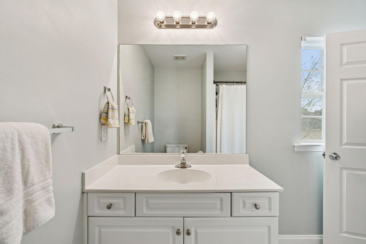 4027 Hartland Street Photo 21