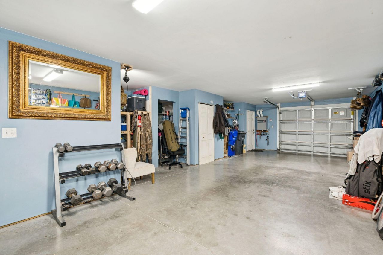 4027 Hartland Street Photo 27