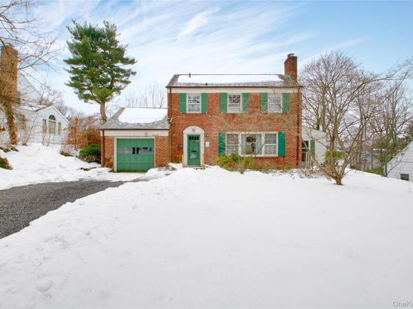 24 Orchard Farm Road, Port Washington, NY 11050