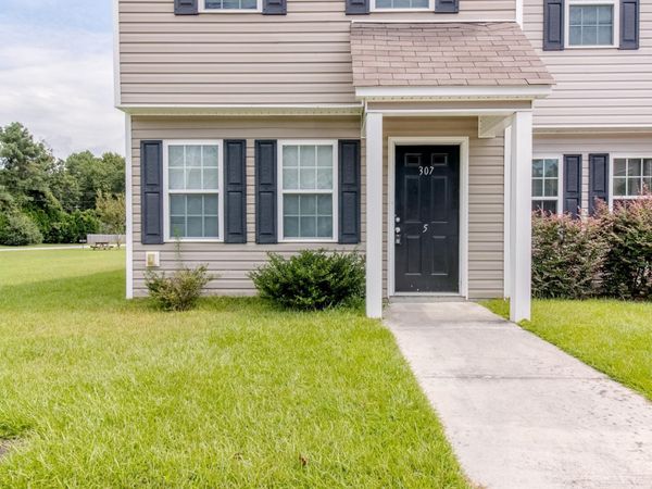 307-5 Burley Drive, Hubert, NC 28539