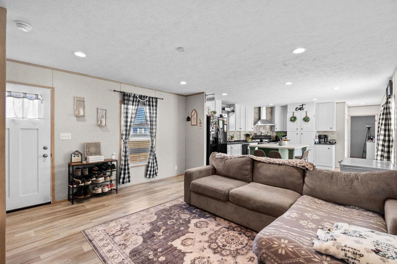 2810 Gobblers Run  Photo 6