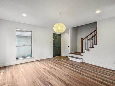 2103 Mistletoe Avenue, Fort Worth, TX 76110