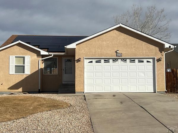 2319 Longhorn Dr, Pueblo, CO 81008