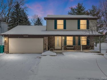 5695 Caren Drive, Ypsilanti Twp, MI 48197
