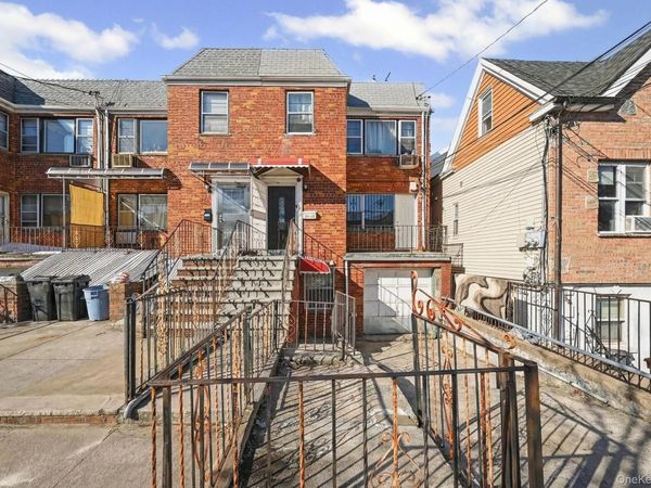 5006 65th Place , Woodside, NY 11377