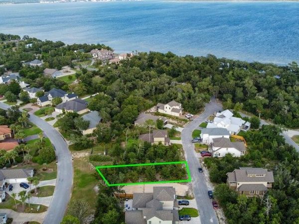 3516 Cottage Cove Lane, Panama City, FL 32408