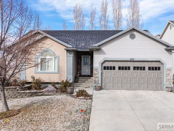 265 La Montagna Strada, POCATELLO, ID 83201