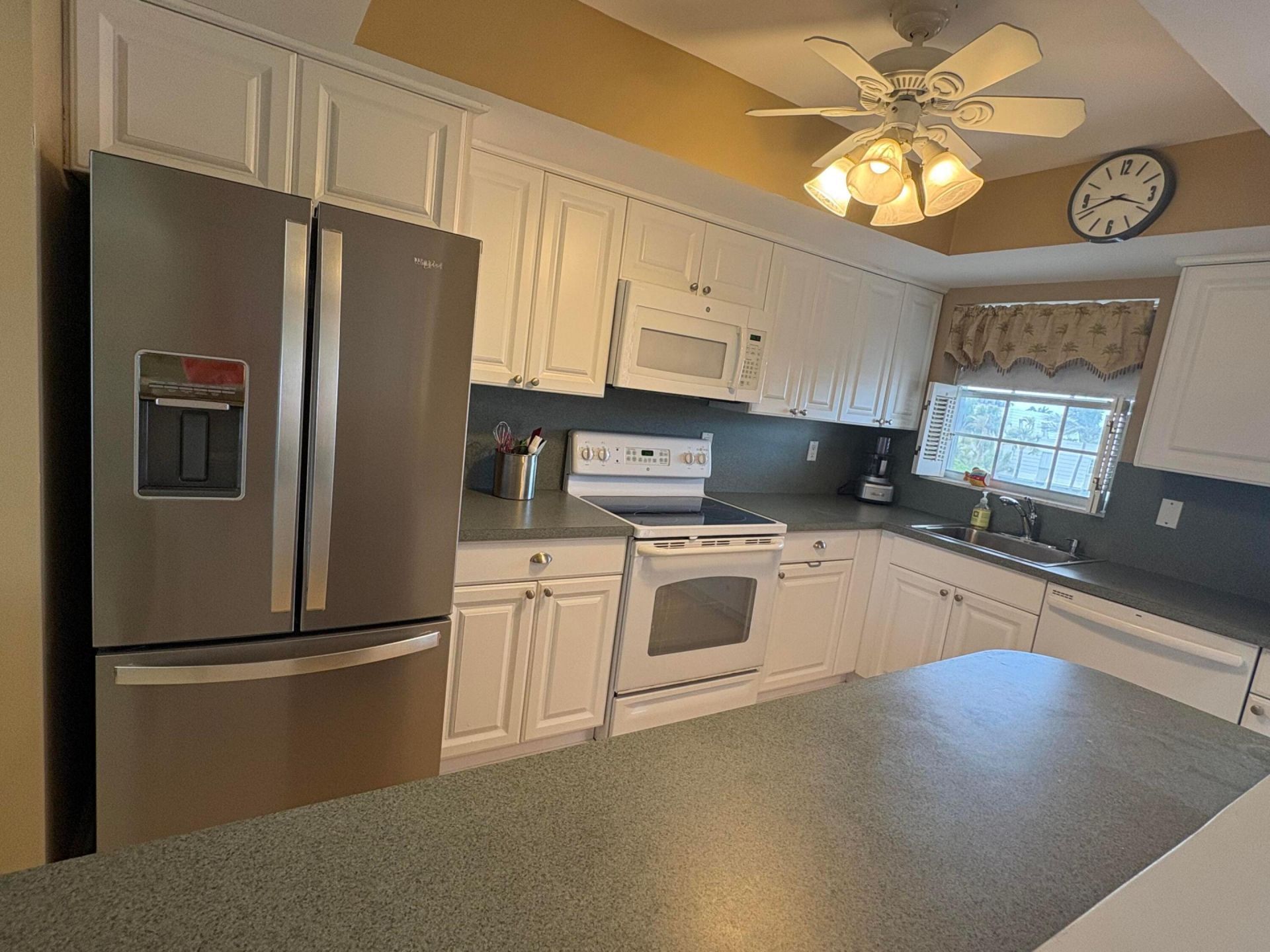 1051 Sugar Sands Boulevard, Unit 351, Singer Island, FL 33404 Photo