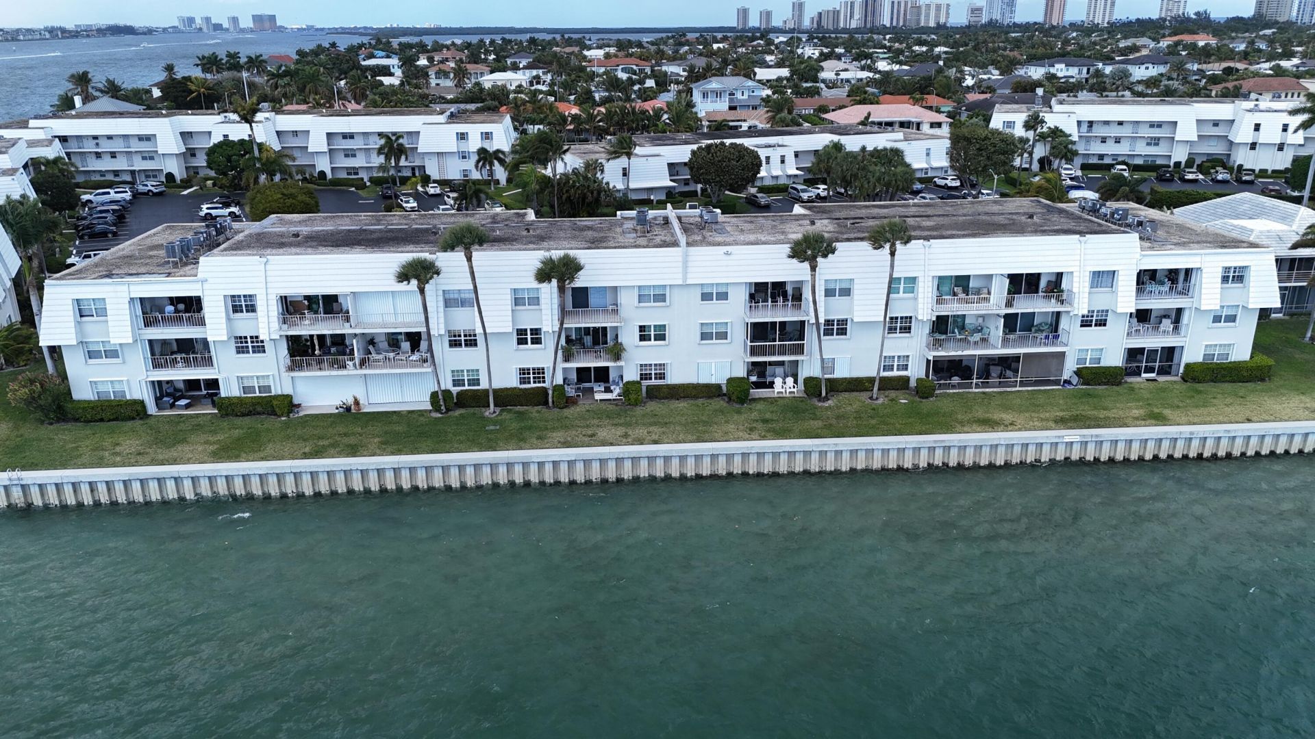 1051 Sugar Sands Boulevard, Unit 351, Singer Island, FL 33404 Photo