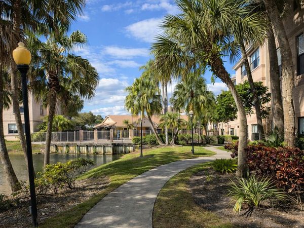 2926 S University Drive, Unit 6302, Davie, FL 33328