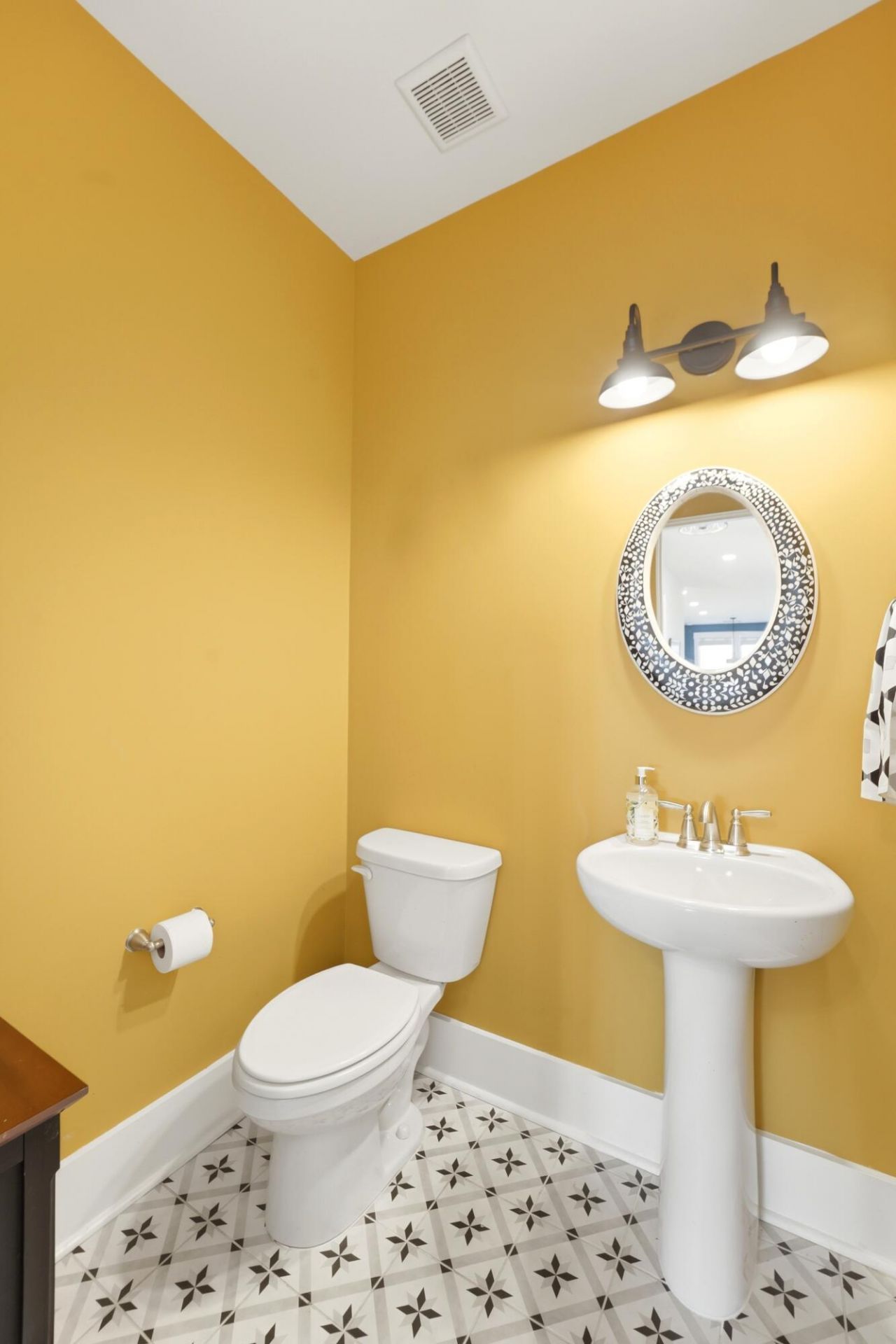 2018 Pearl Stone Street Photo 37