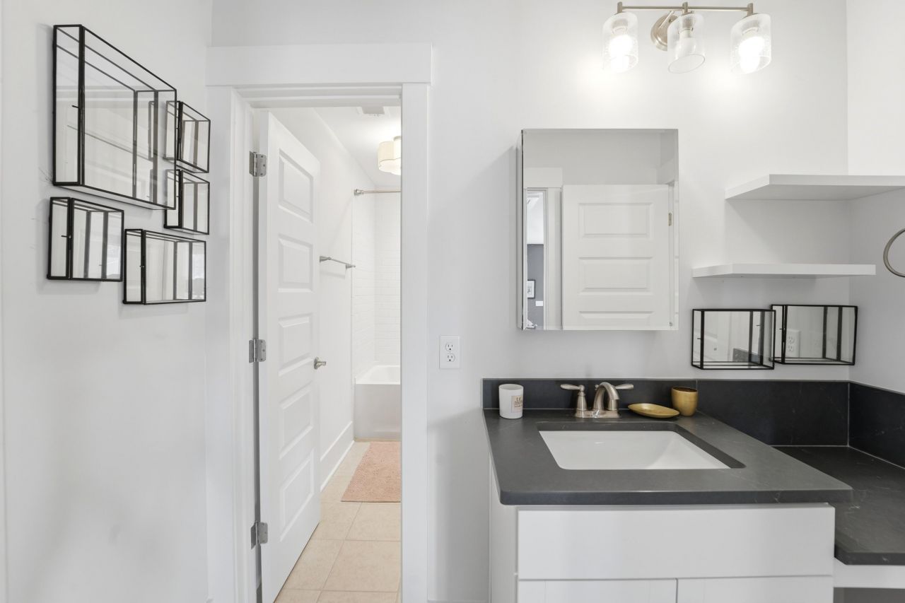 2018 Pearl Stone Street Photo 56